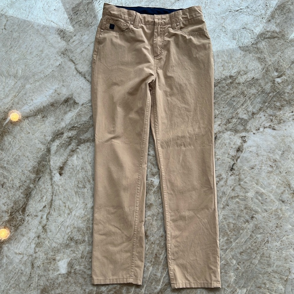 Vineyard Vines On the Go 5 pocket pant officer Khaki boys size 12 gently worn